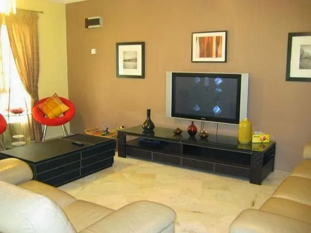 Cat Tembok Ruang Tamu