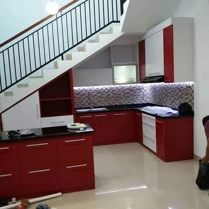 dapur minimalis dibawah tangga